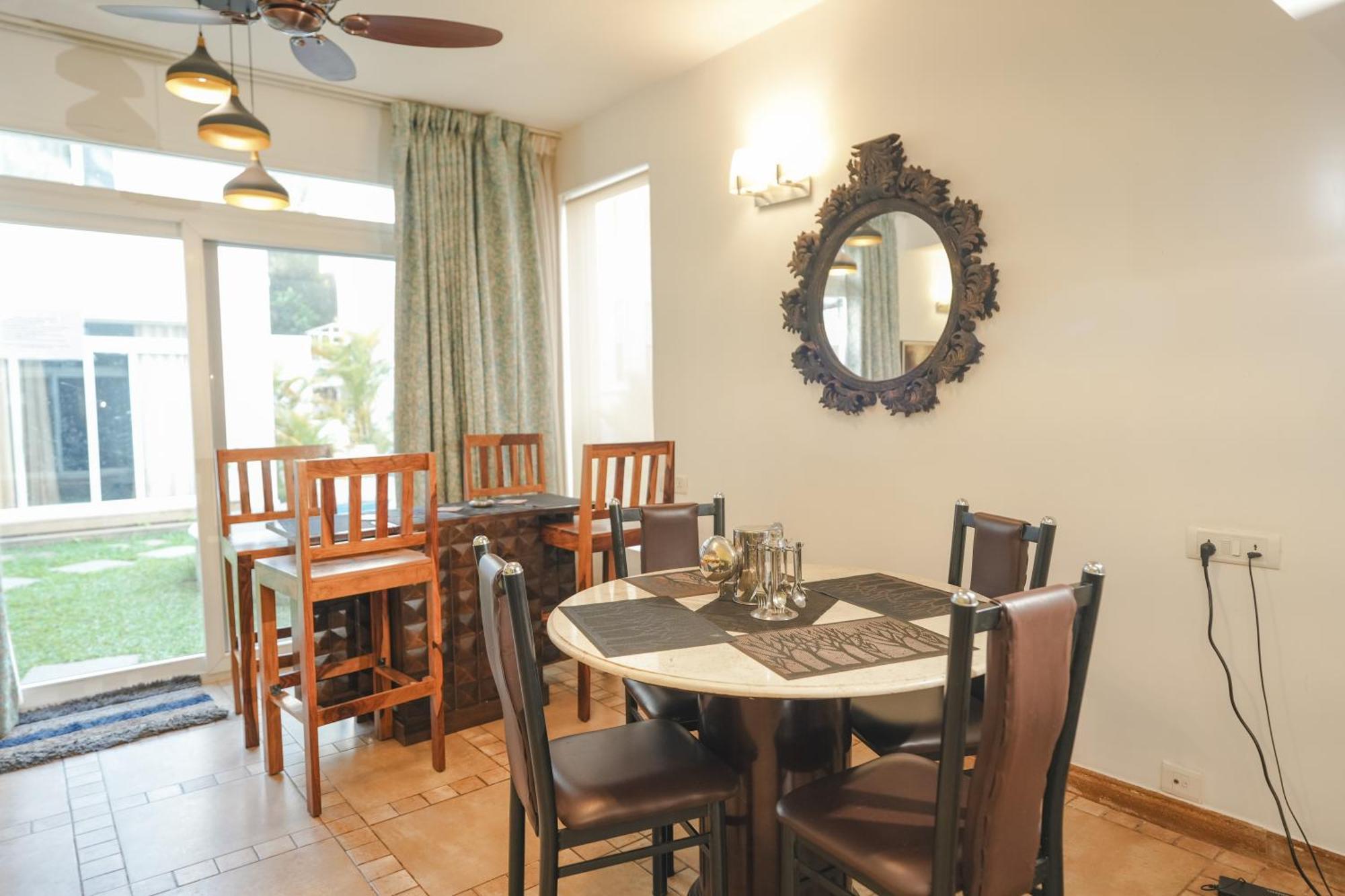 Villa M - Jia 3- 3Bhk In Candolim, Pool Facing, Near Beach, Breakfast Included Eksteriør billede