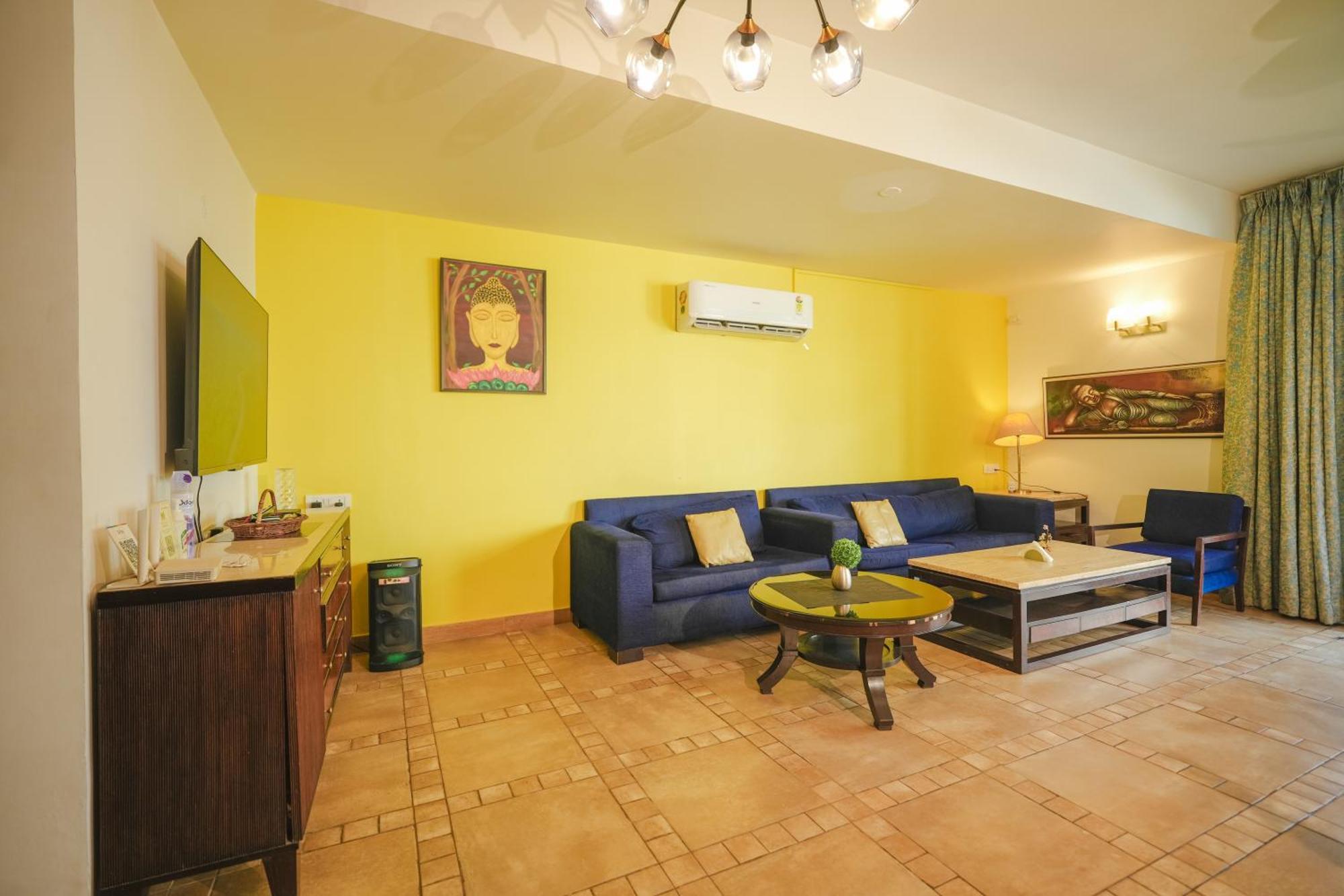 Villa M - Jia 3- 3Bhk In Candolim, Pool Facing, Near Beach, Breakfast Included Eksteriør billede