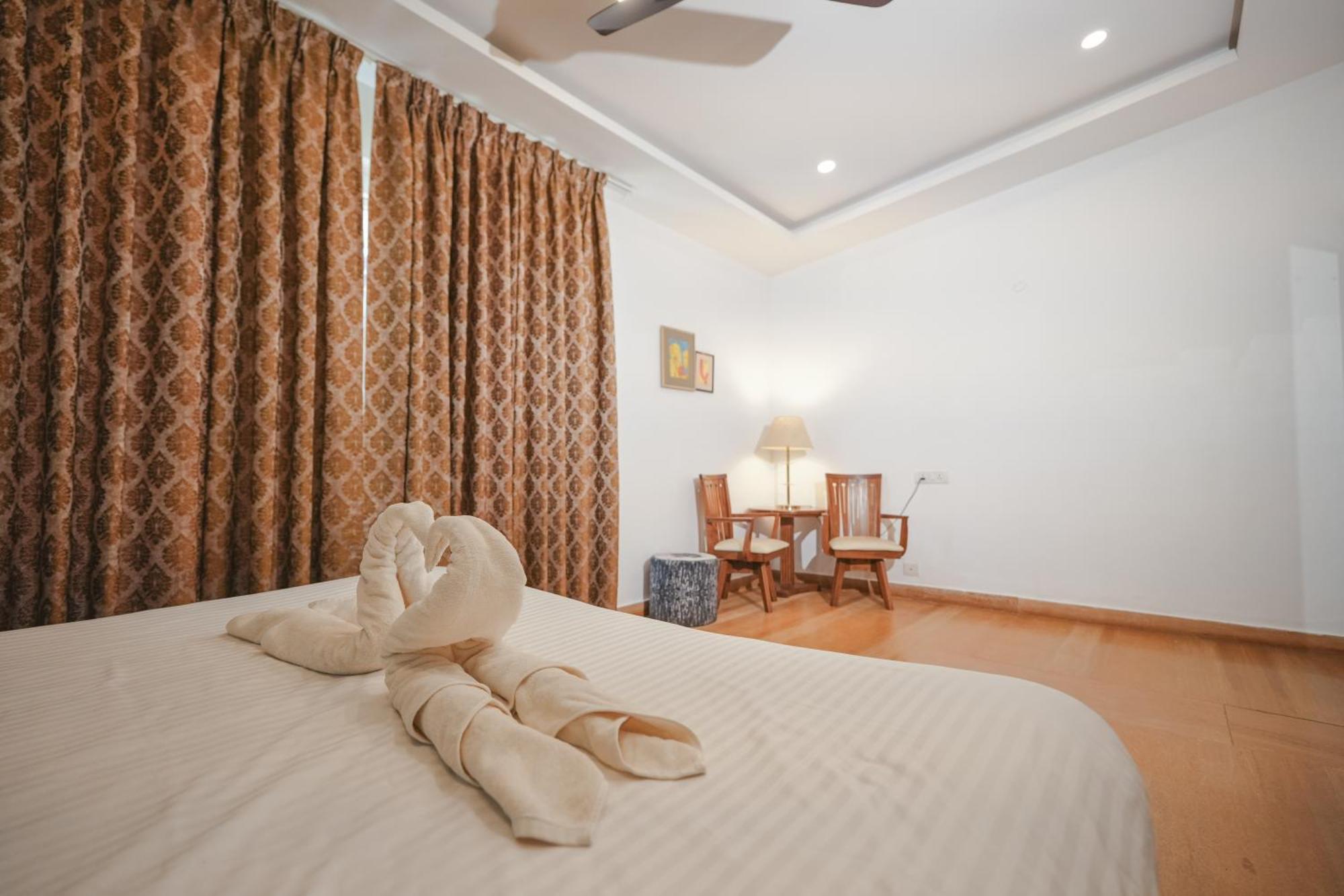 Villa M - Jia 3- 3Bhk In Candolim, Pool Facing, Near Beach, Breakfast Included Eksteriør billede